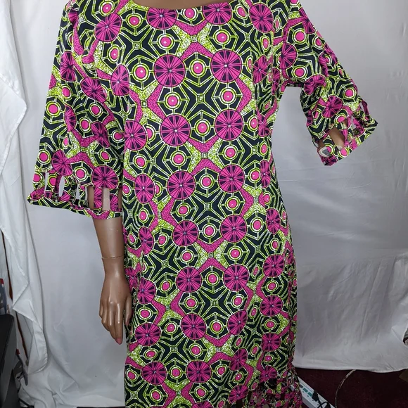 NWOT, AFRICAN PRINT DRESS SIZE 18. - Picture 5 of 15